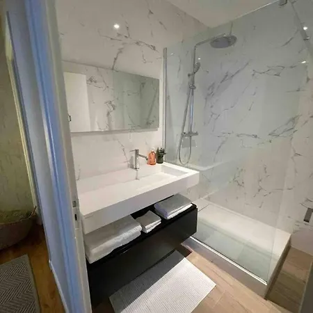 Le Lyon, Superbe De 120m2 Brest