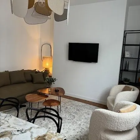 Le Lyon, Superbe De 120m2 Apartament Brest