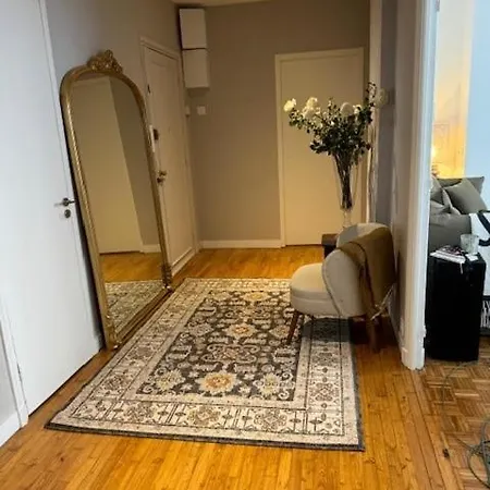 Le Lyon, Superbe De 120m2