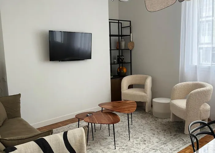 Le Lyon, Superbe De 120m2 * 브레스트