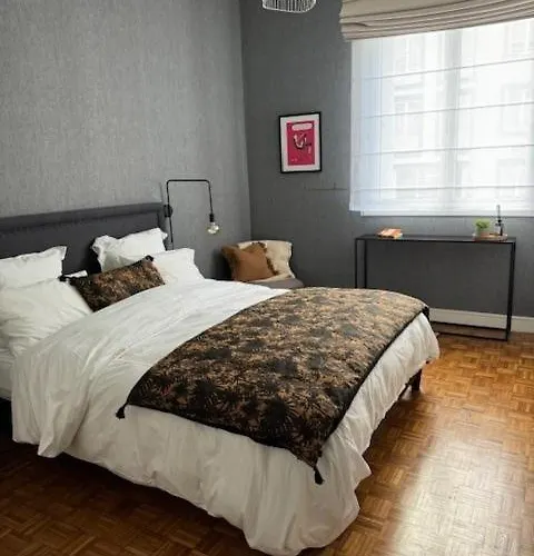 Le Lyon, Superbe De 120m2 ברסט